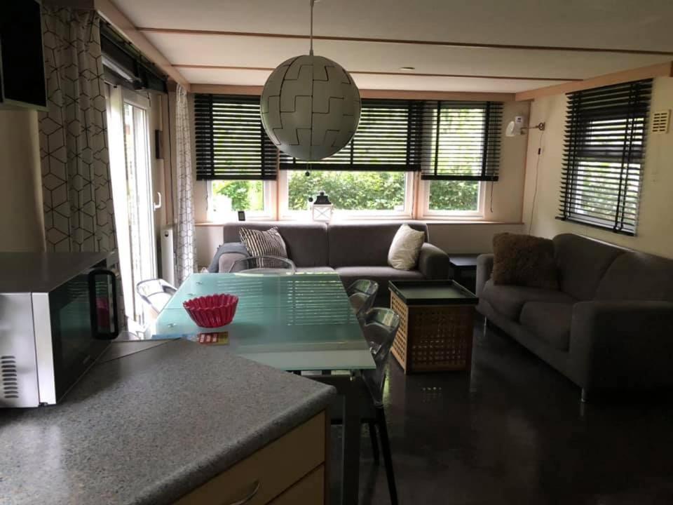 Chalet 4-5 Pers In Epe F16 Van Alle Gemakken Voorzien Max Aantal Volwassenen Is 4 Kültér fotó